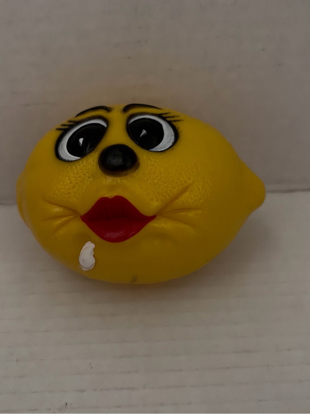 Vintage Lemon baking soda holder